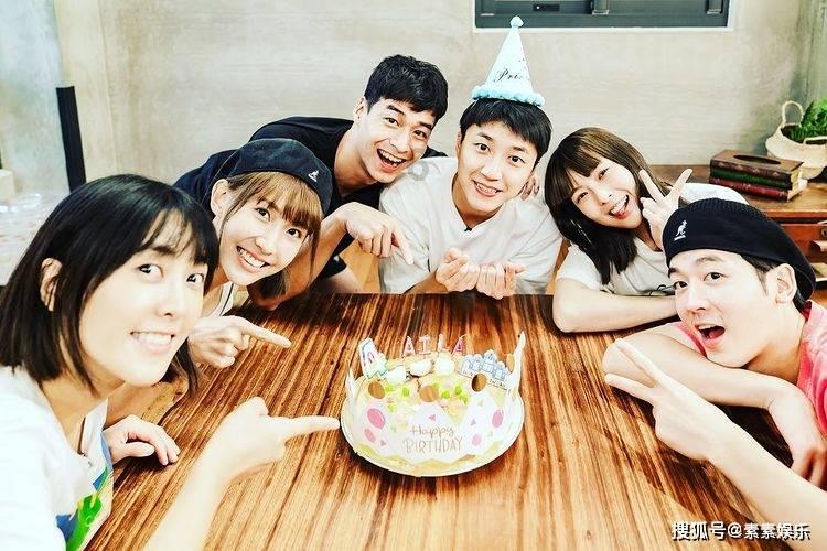我的世界：超大幸运方块墙，这些神装轻松获得！游戏画面